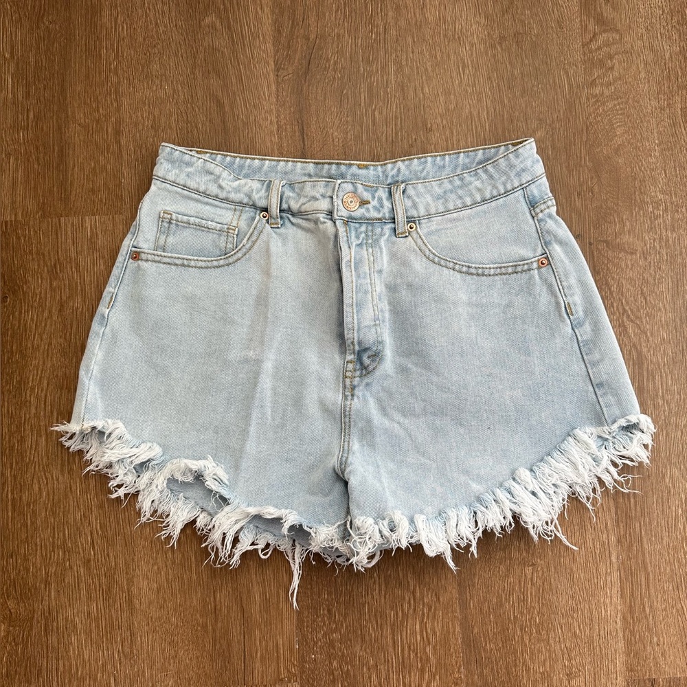 Wild Fable Light Blue Frayed Denim High Rise Women’s Shorts